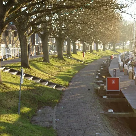 Aan De Haven Bed & Breakfast Enkhuizen