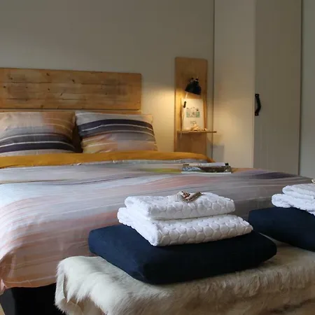 Aan De Haven Bed & Breakfast Enkhuizen